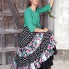 Falda de flamenco clásica con volantes, lunares y estampado floral